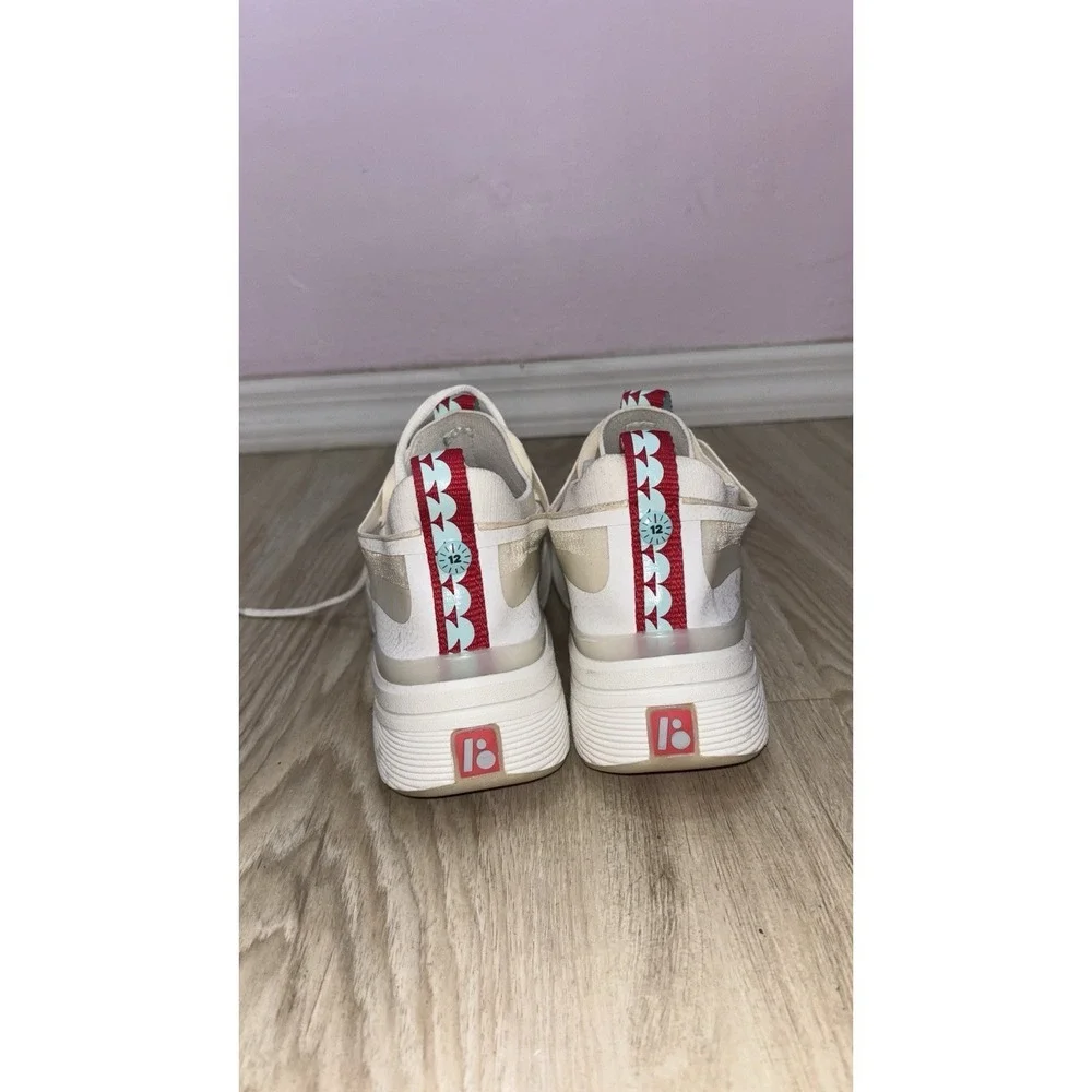 BALA White Athletic Sneakers Women's US 8.5 Men's 7.5 Training Gym Shoes EU 39